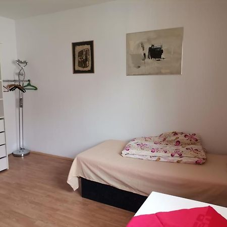 Anh' Private Rooms For Tourist Bratislava Luaran gambar